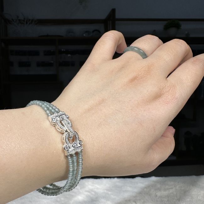 Chuỗi Vòng Tay Ngọc Sang Trọng Thiết Kế Nổi Bật
