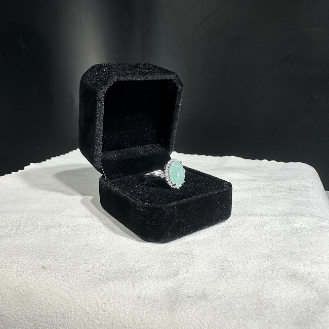 Nhẫn Ngọc Bích Cabochon Tròn Bezel – Jadeite Xanh Nhạt + Mã N003